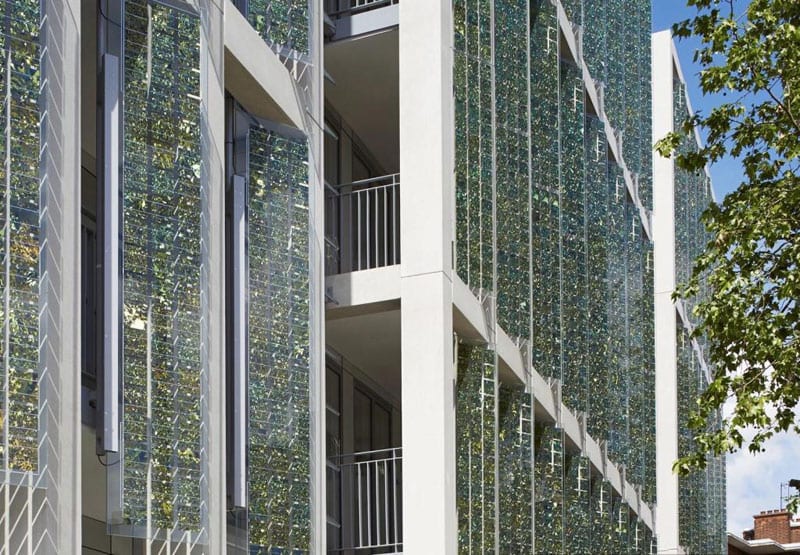 Painéis solares flexíveis: paredes verticais